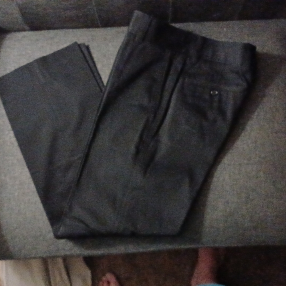 Hugo boss red label heavy weight black suit  pant (new w/o tags)